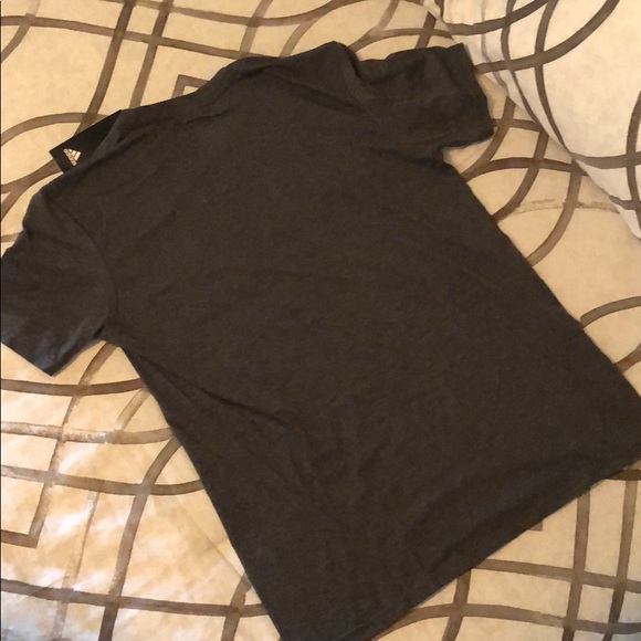 Adidas tee shirt size M - Picture 5 of 5